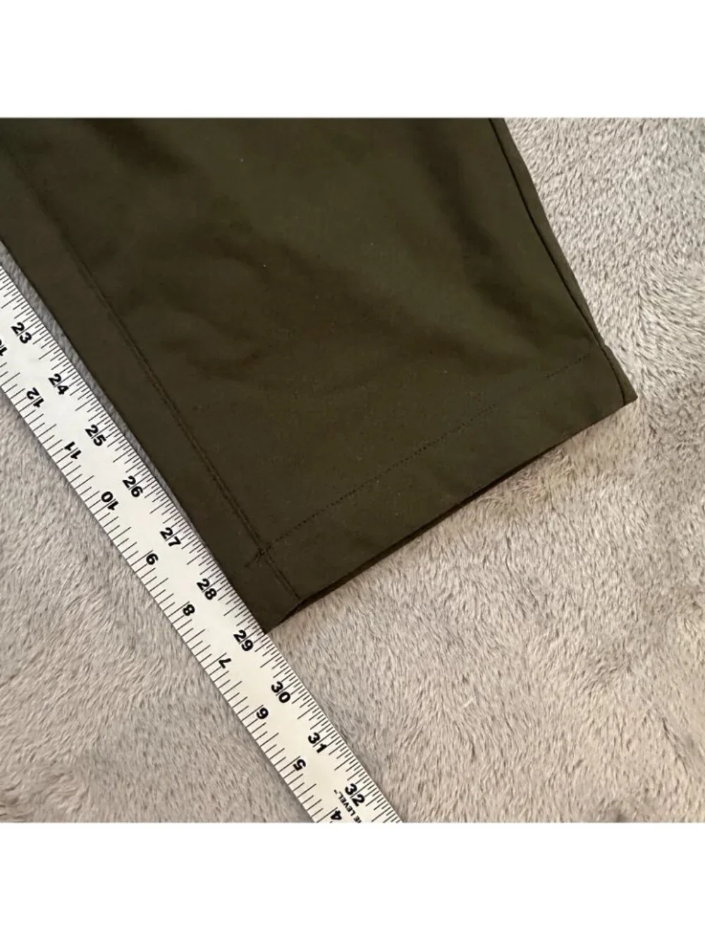 NWT Fabletics Slacks Pants Trousers Olive Green Men's size 38x29